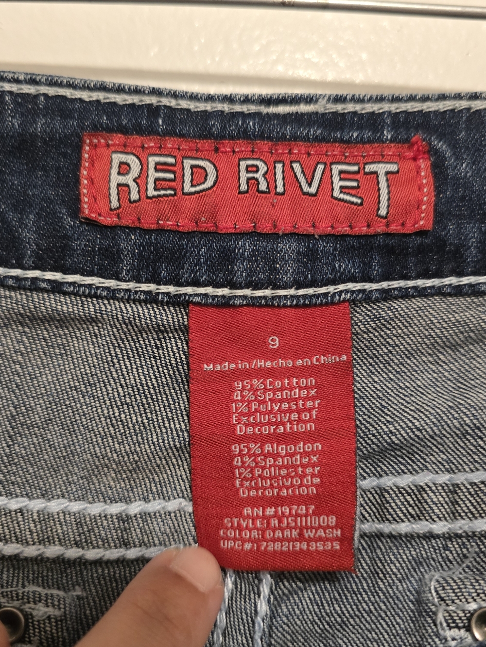 Red Rivet - Low Rise Skinny Jeans - Picture 11 of 11